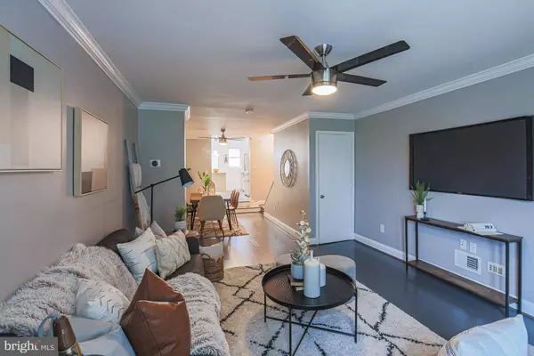 13 N WASHINGTON ST, Baltimore, MD 21231