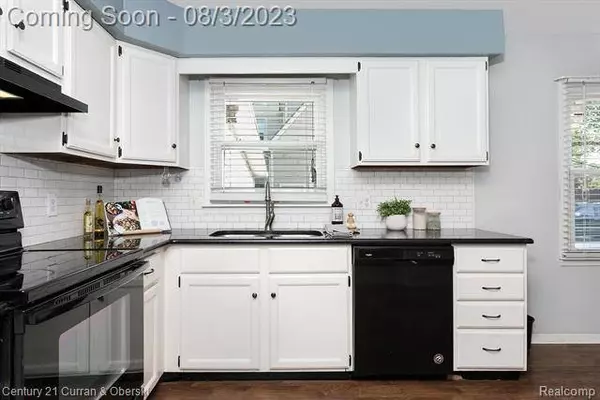 1014 BENTLEY Drive, Monroe, MI 48162