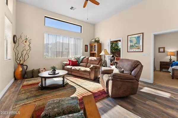 51 NORTHRIDGE Circle, Wickenburg, AZ 85390