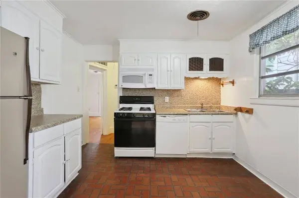 6123 LAUREL ST, New Orleans, LA 70118