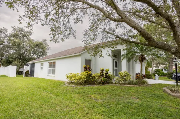 6334 YELLOWTOP DR, Lakewood Ranch, FL 34202