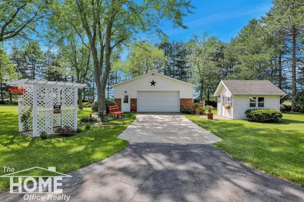 1101 N Vernon, Corunna, MI 48817