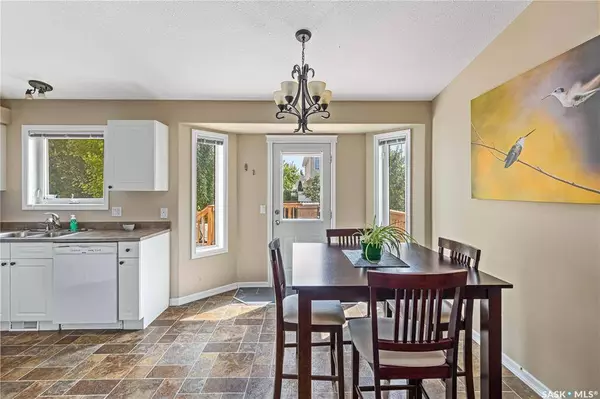 214 Rever ROAD, Saskatoon, SK S7S 1G7