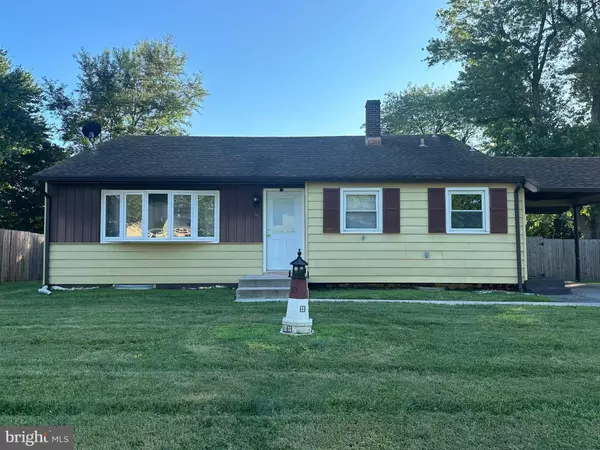 19 CAROLE RD, Newark, DE 19713