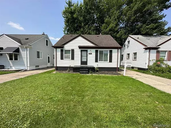 27501 Garfield Street, Roseville, MI 48066