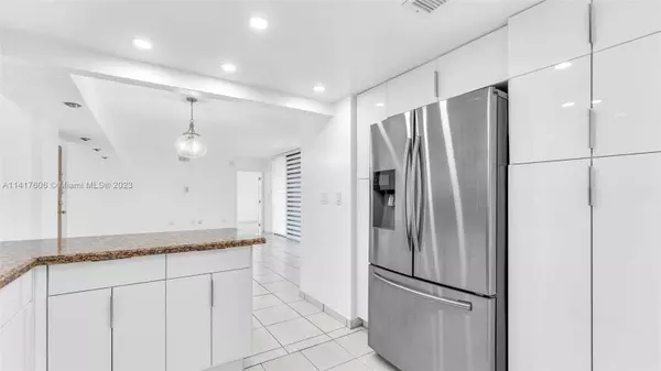 2055 SW 122nd Ave #109, Miami, FL 33175