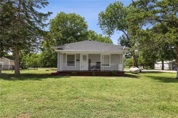 311 N East AVE, Pittsburg, KS 66762