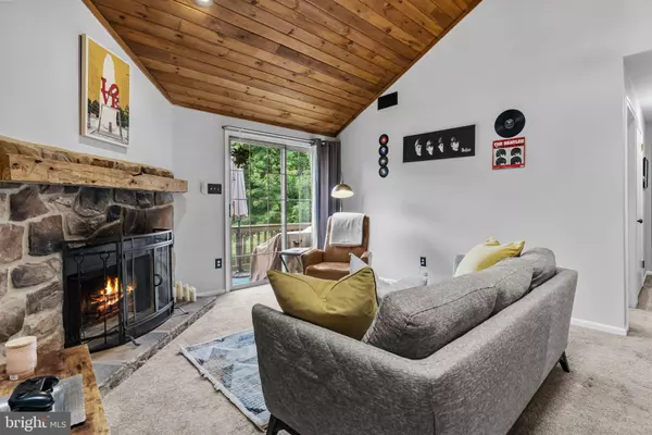 336 GREEN MEADOW LN, Horsham, PA 19044