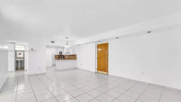 2055 SW 122nd Ave #109, Miami, FL 33175