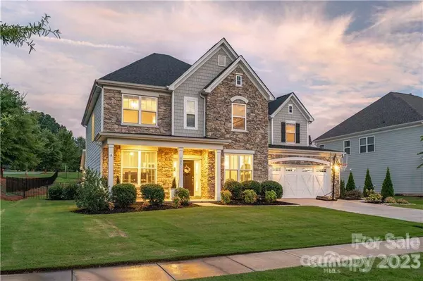 105 Heron Cove LOOP, Mooresville, NC 28117