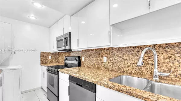 2055 SW 122nd Ave #109, Miami, FL 33175