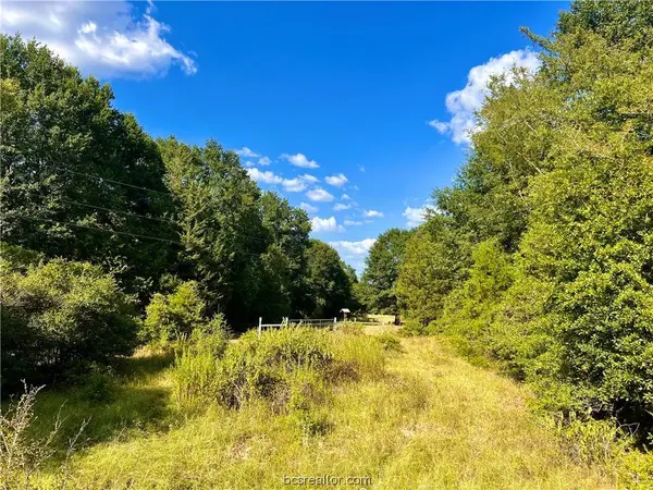 3909 Donaho RD, North Zulch, TX 77872