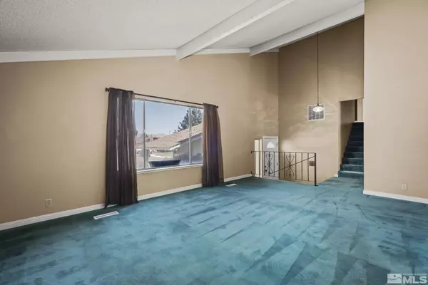 3231 Lagomarsino Dr, Sparks, NV 89431-1162