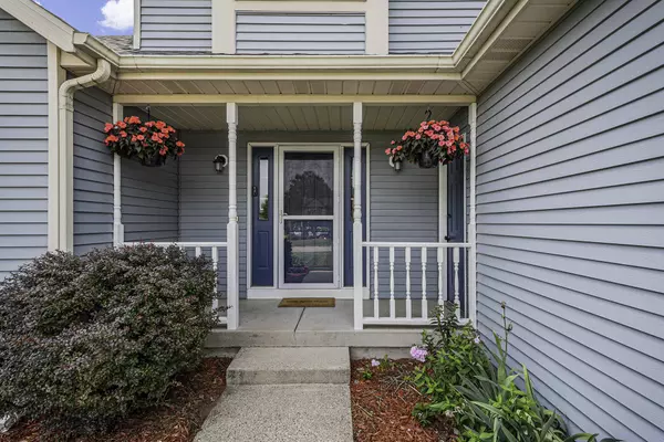 7165 Rolling Hills Drive, Hudsonville, MI 49426