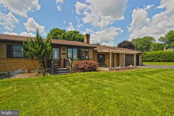 3300 BROADWAY RD, Easton, PA 18040