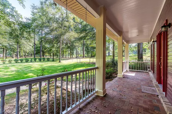 195 County Line Rd, Ellisville, MS 39437