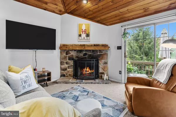 336 GREEN MEADOW LN, Horsham, PA 19044