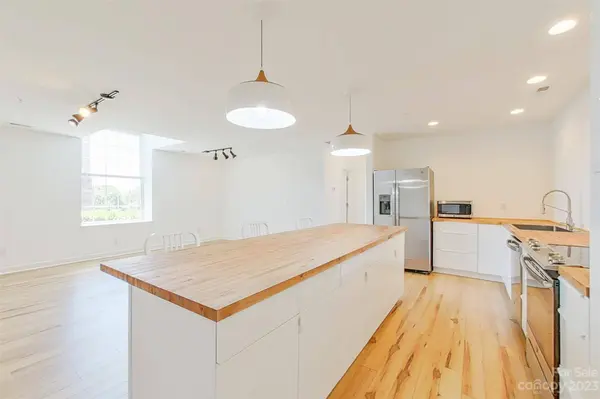 1 Buffalo AVE NW #102, Concord, NC 28025