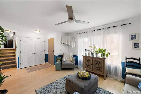 13273 WESTMINISTER Drive, Sterling Heights, MI 48313