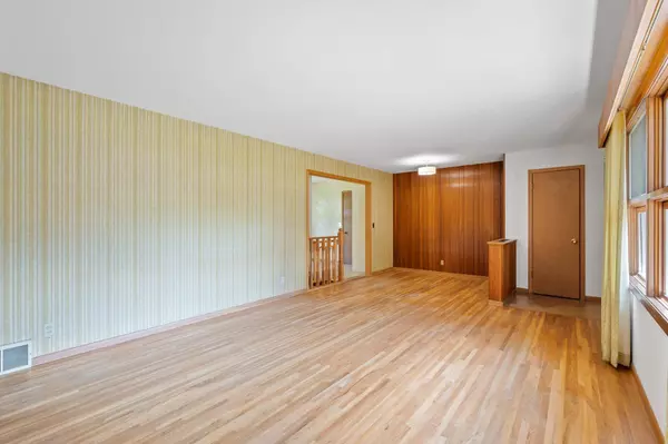 6711 Quincy ST NE, Fridley, MN 55432