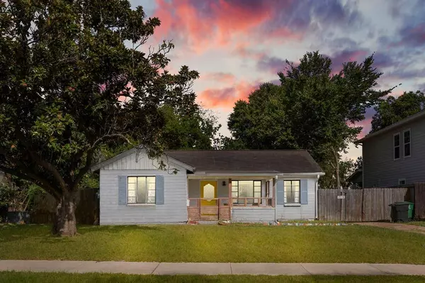 1516 Des Jardines ST, Houston, TX 77023