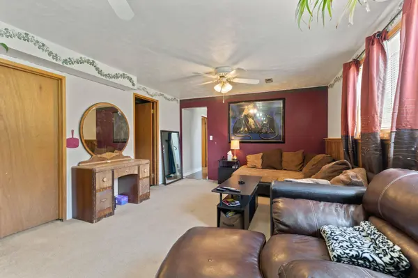 1104 S Robie Rd, Spokane, WA 99206