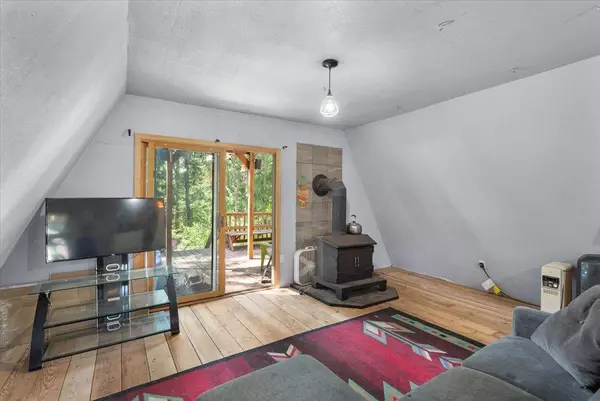 171 Fir Ln, Newport, WA 99153