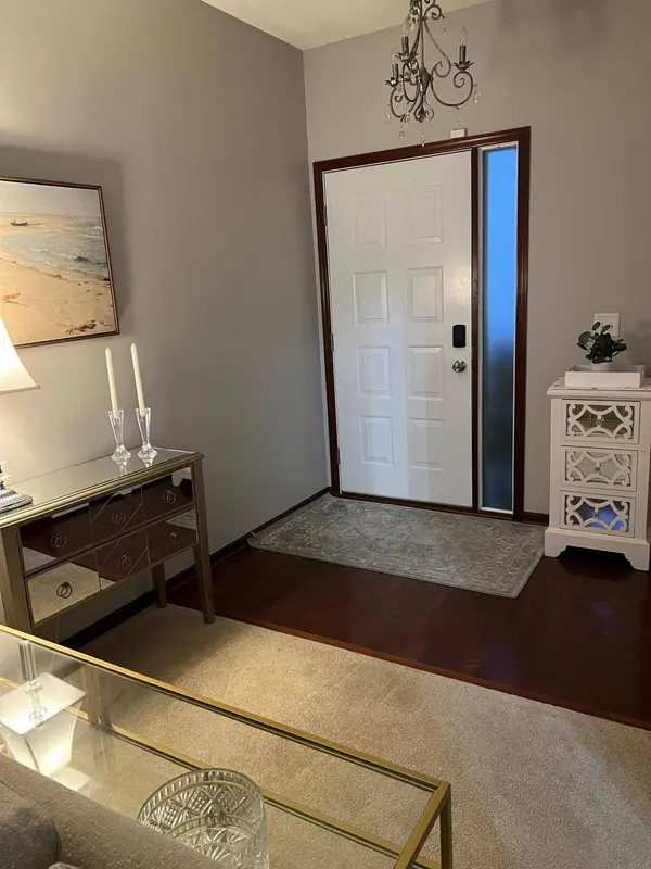 5121 Yuma LN N, Plymouth, MN 55446