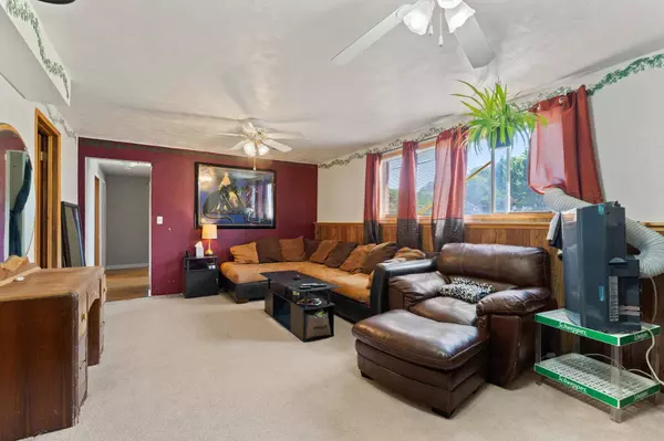 1104 S Robie Rd, Spokane, WA 99206