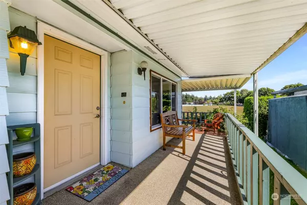 8080 Harborview RD #M211, Blaine, WA 98230