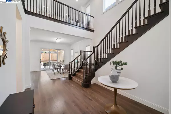 321 Arrowleaf St, San Ramon, CA 94582