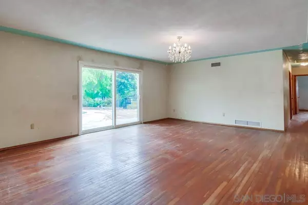 9130 Hillman Way, Lakeside, CA 92040