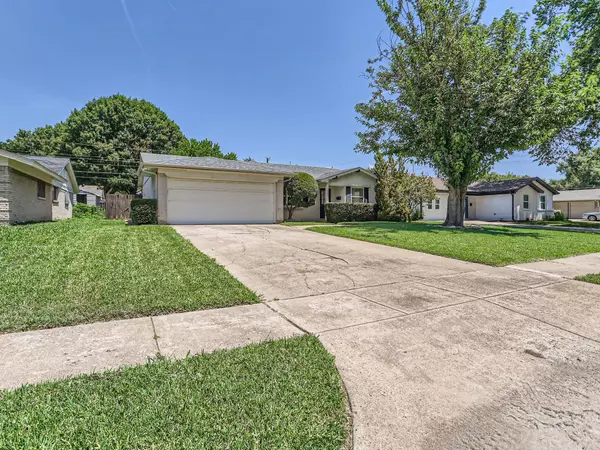 504 Melrose Drive S, Richardson, TX 75080