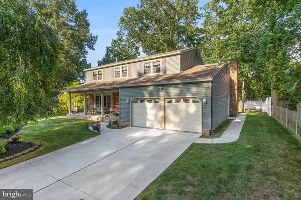 150 SQUIRREL TREE LN, Mount Laurel, NJ 08054