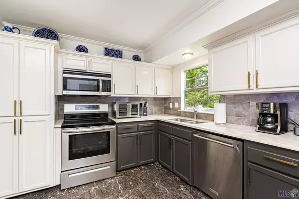 9058 BAKER DR, Baton Rouge, LA 70809