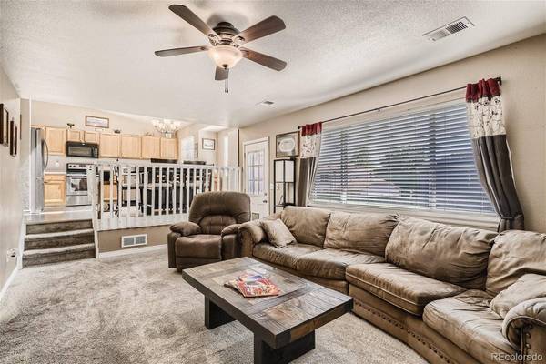 21508 E Crestline LN, Centennial, CO 80015