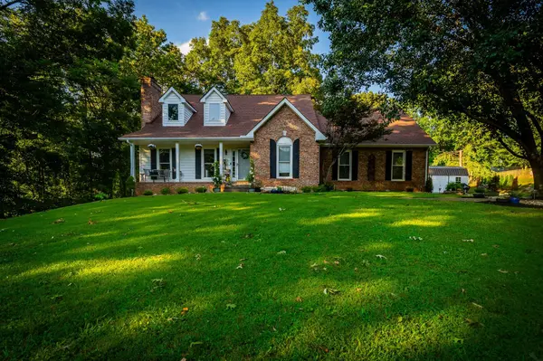 1731 Creekview Ct, Adams, TN 37010