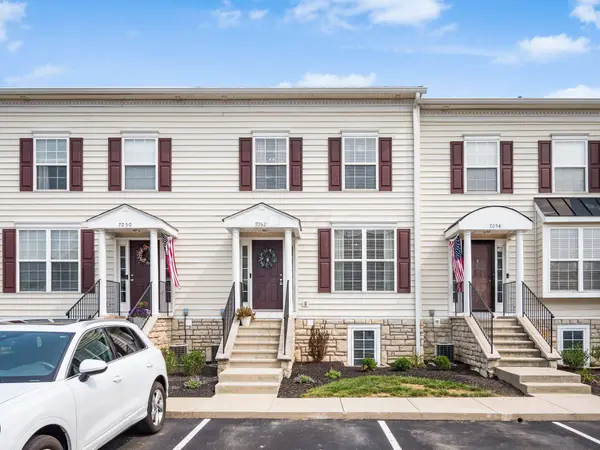 7052 Monarchos Drive 16-7052, New Albany, OH 43054