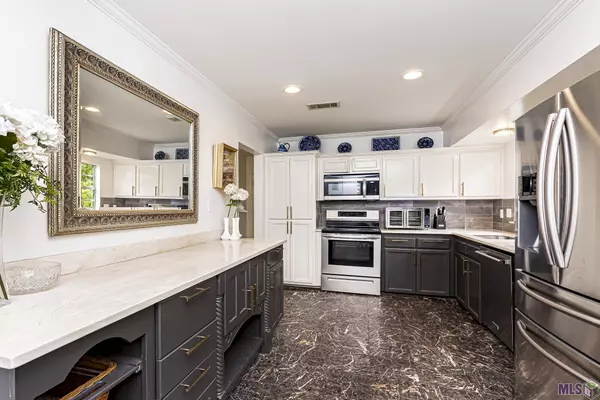 9058 BAKER DR, Baton Rouge, LA 70809