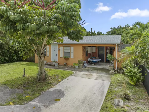 1152 Sunset RD, West Palm Beach, FL 33406