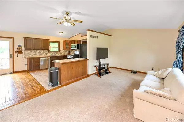 7074 Palms Road, Ira, MI 48023