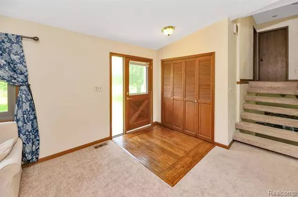 7074 Palms Road, Ira, MI 48023