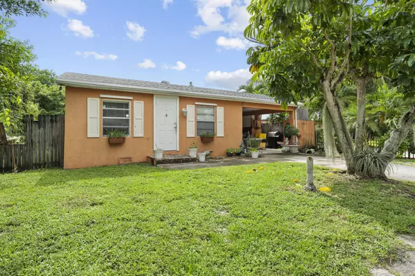 1152 Sunset RD, West Palm Beach, FL 33406