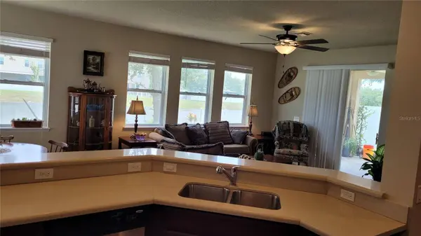 1527 RHODESWELL LN, Dover, FL 33527