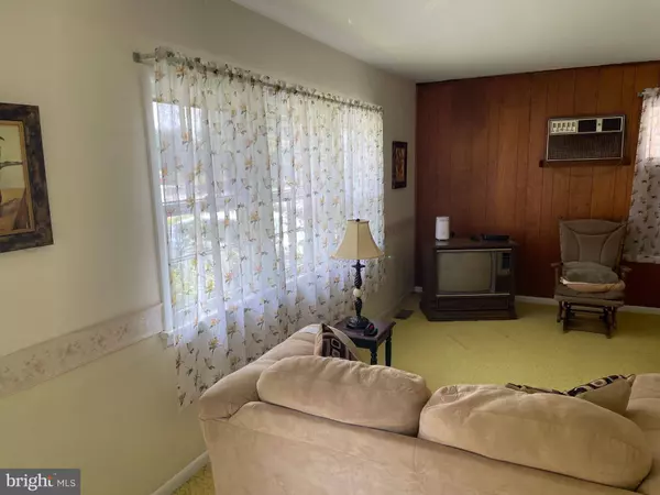 25 KING AVE, Marlton, NJ 08053