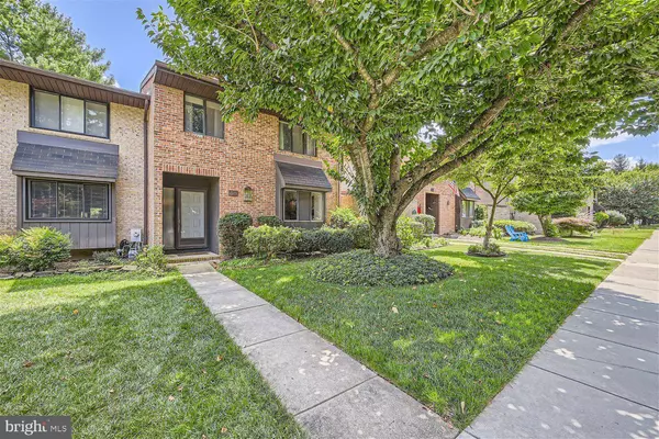 2119 CHAPEL VALLEY LN, Lutherville Timonium, MD 21093