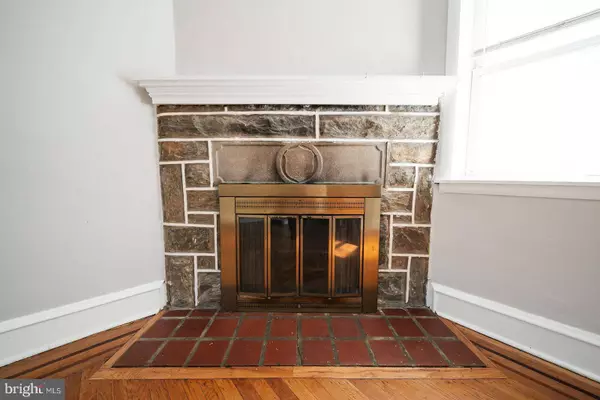 141 ASHBY RD, Upper Darby, PA 19082