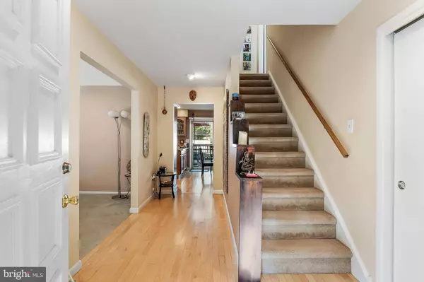 150 SQUIRREL TREE LN, Mount Laurel, NJ 08054