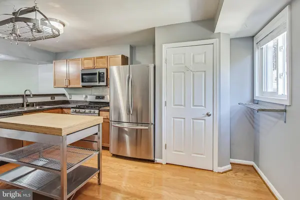 1405 N VAN DORN ST #B, Alexandria, VA 22304