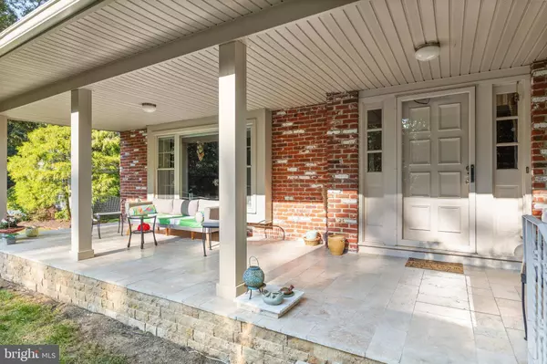 150 SQUIRREL TREE LN, Mount Laurel, NJ 08054